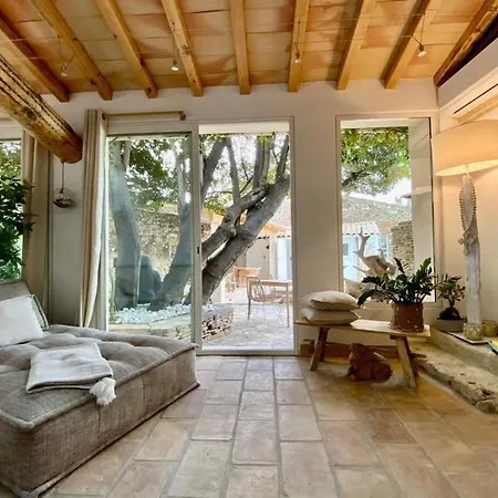 Casa Angel -bohemian With Swimming Pool And Air Conditioning!